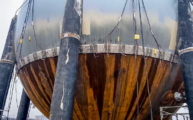 Superheat ceramic pad heater, MagneMat's, installed on a large vessel for onsite stress relieving.